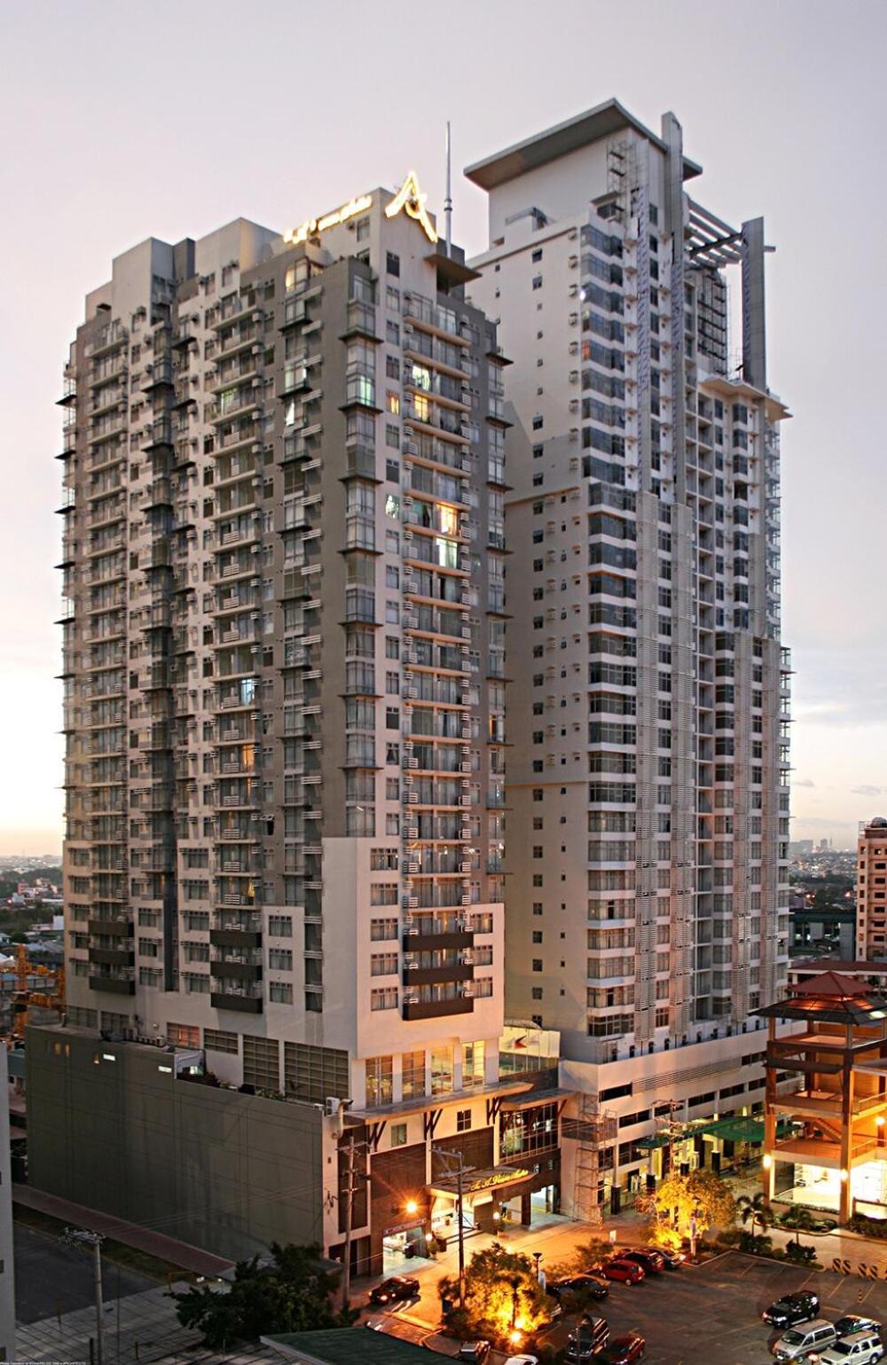 3 Bedroom Beautiful And Cozy Loft In Poblacion Makati Apartment