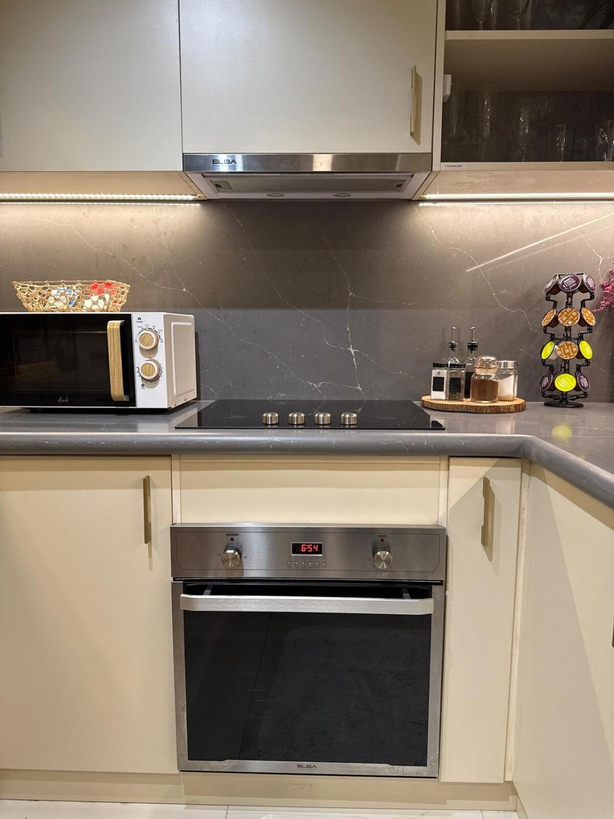 3 Bedroom Beautiful And Cozy Loft In Poblacion Makati Manila