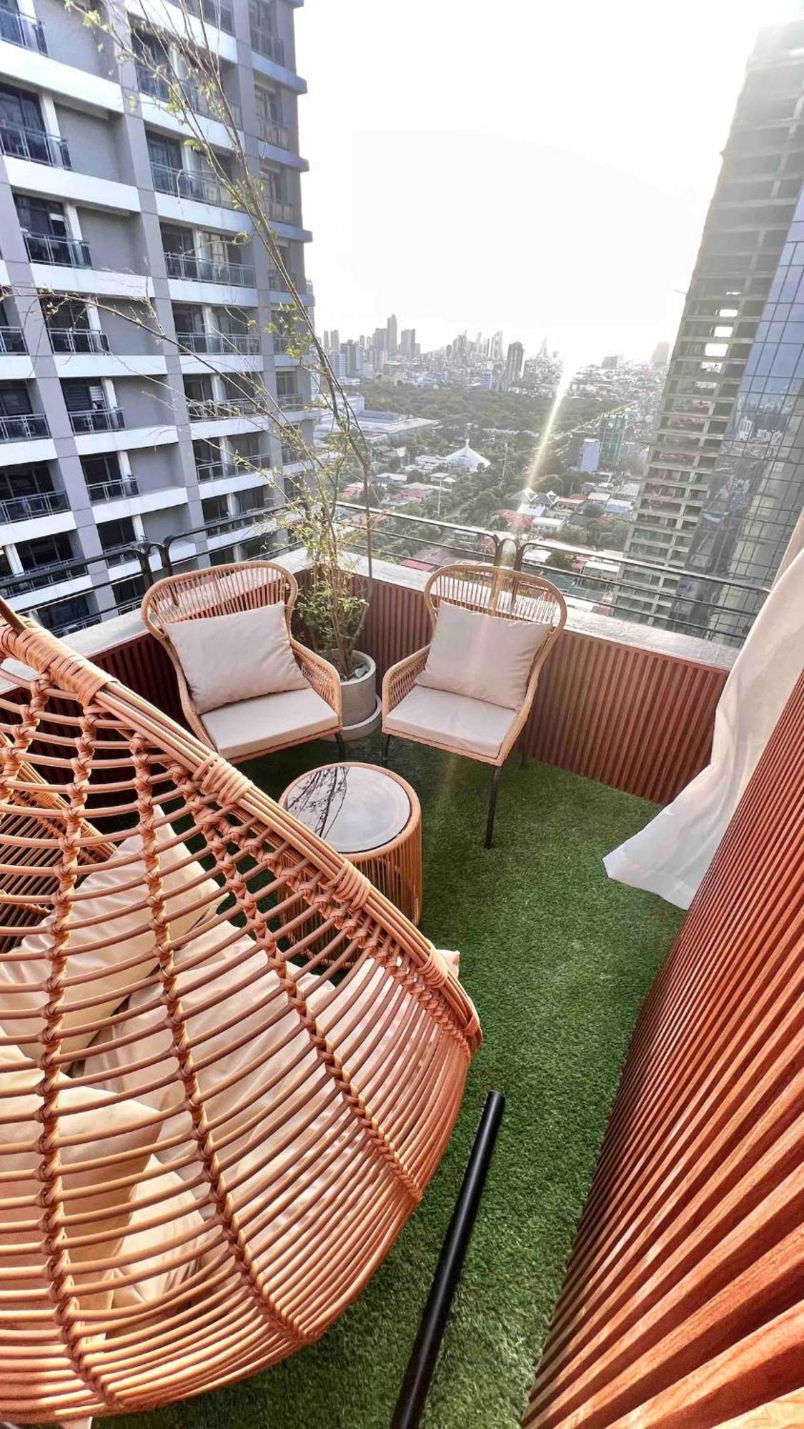 3 Bedroom Beautiful And Cozy Loft In Poblacion Makati *